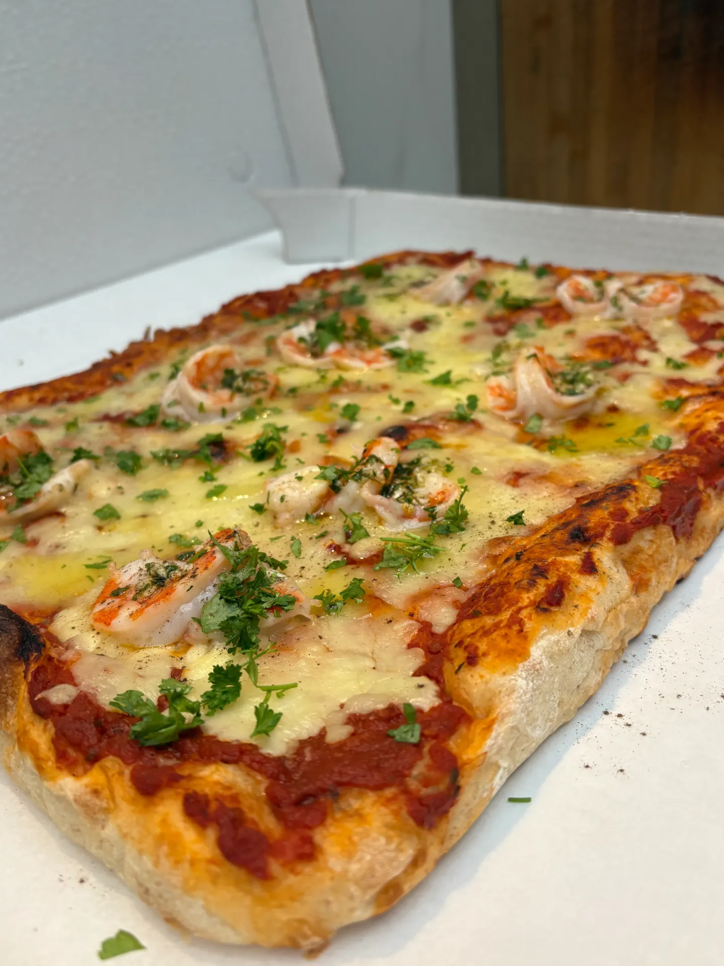 Pizza Scampi Aubergine 30X40 cm